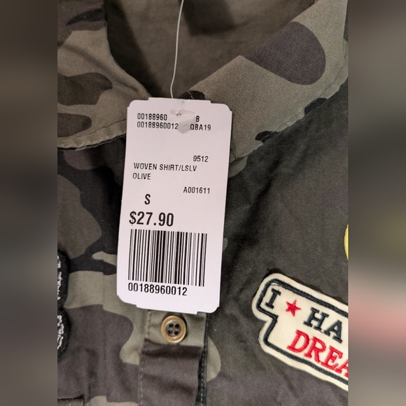 Forever 21 Camouflage Button-Up Shirt with Patches - Picture 6 of 7